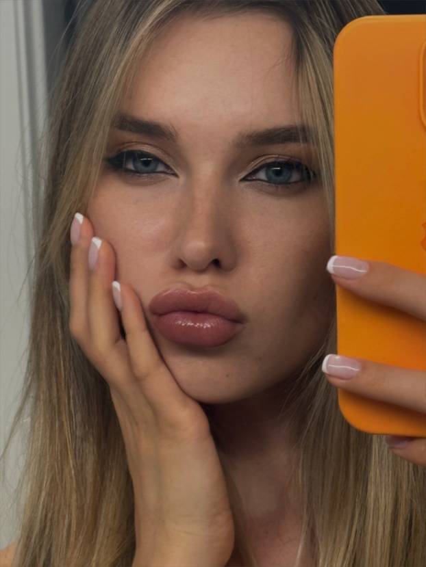 FOTO Zgodna, plavokosa i domaćica: 'Svi misle da mi je super, ali ja sam iscrpljena'