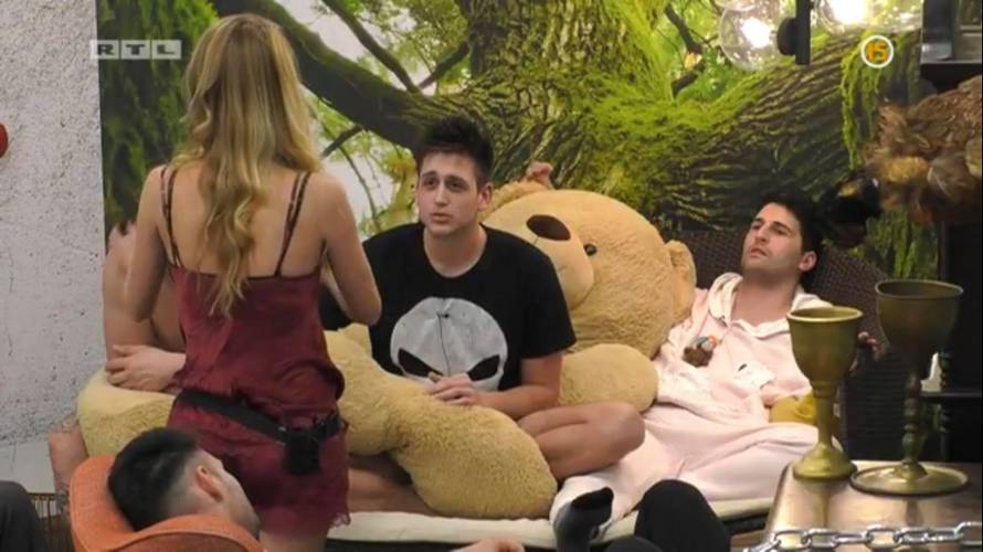 BB ljubav ide 'pod kožu': Luka Rok je tetovirao Anezino ime?