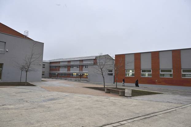 Dio obrazovnih ustanova širom Srbije obustavila je nastavu u znak podrške studentskim prosvjedima
