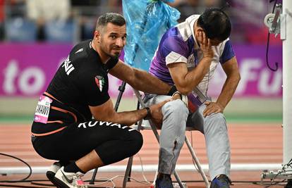 FOTO Kuvajćanin pogodio suca kladivom i slomio mu nogu