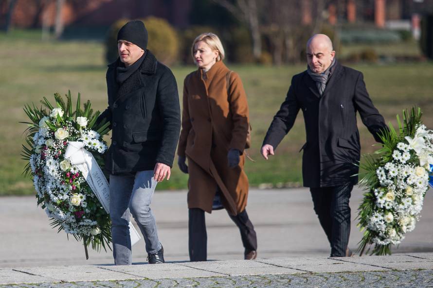 Prijatelji i obitelj neutješni na sprovodu: 'Hvala, a ne zbogom'