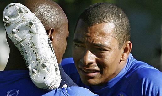 Gilberto Silva odlazi u Juventus ili Valenciju?