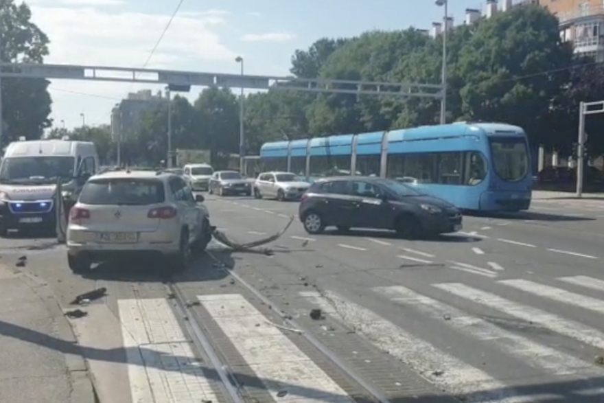 Prometna nesreća na križanju u Zagrebu na Poljanicama