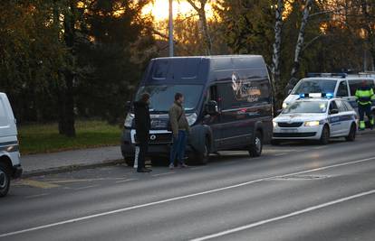 Sudarila se dva kombija i auto u Zagrebu, poginuo muškarac