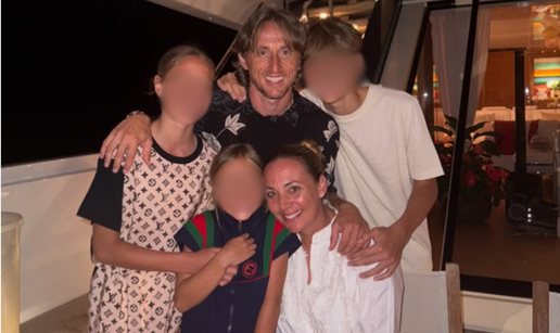 Luka Modrić objavio dirljivu obiteljsku fotografiju, uskoro su počele pristizati čestitke