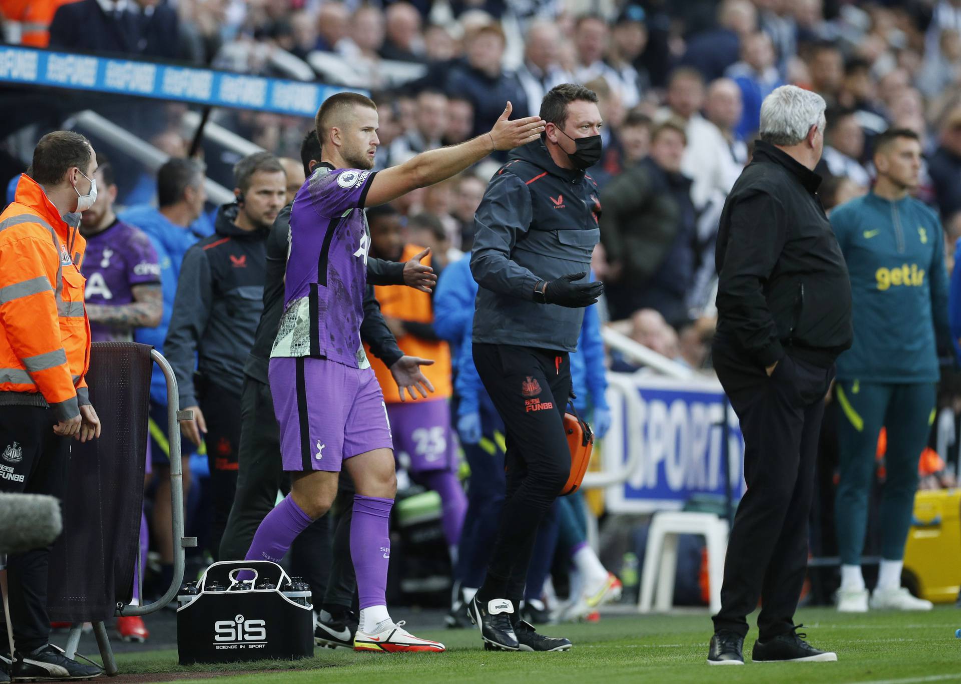 Premier League - Newcastle United v Tottenham Hotspur