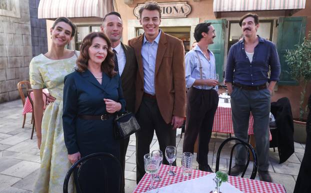 Zagreb: Obilazak kulisa i druženje s glumcima nove serije Divlje pčele