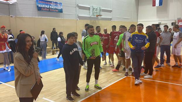 FOTO Livaja, Bradarić, Strinić i društvo oduševili umijećem u malom nogometu. Pogledajte