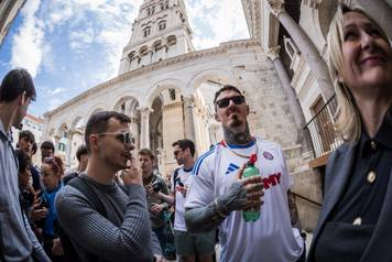 Split: Tom Aspinall promatra smjenu stra&zcaron;e na Peristilu