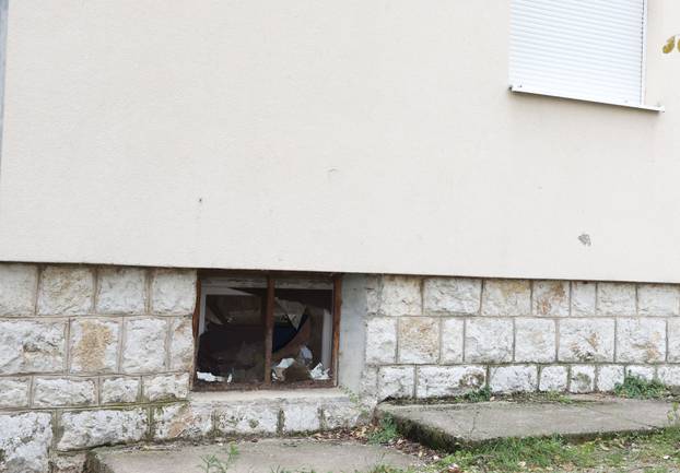 Knin: Stambena zgrada u kojoj se dogodila tragedija s ručnom bombom
