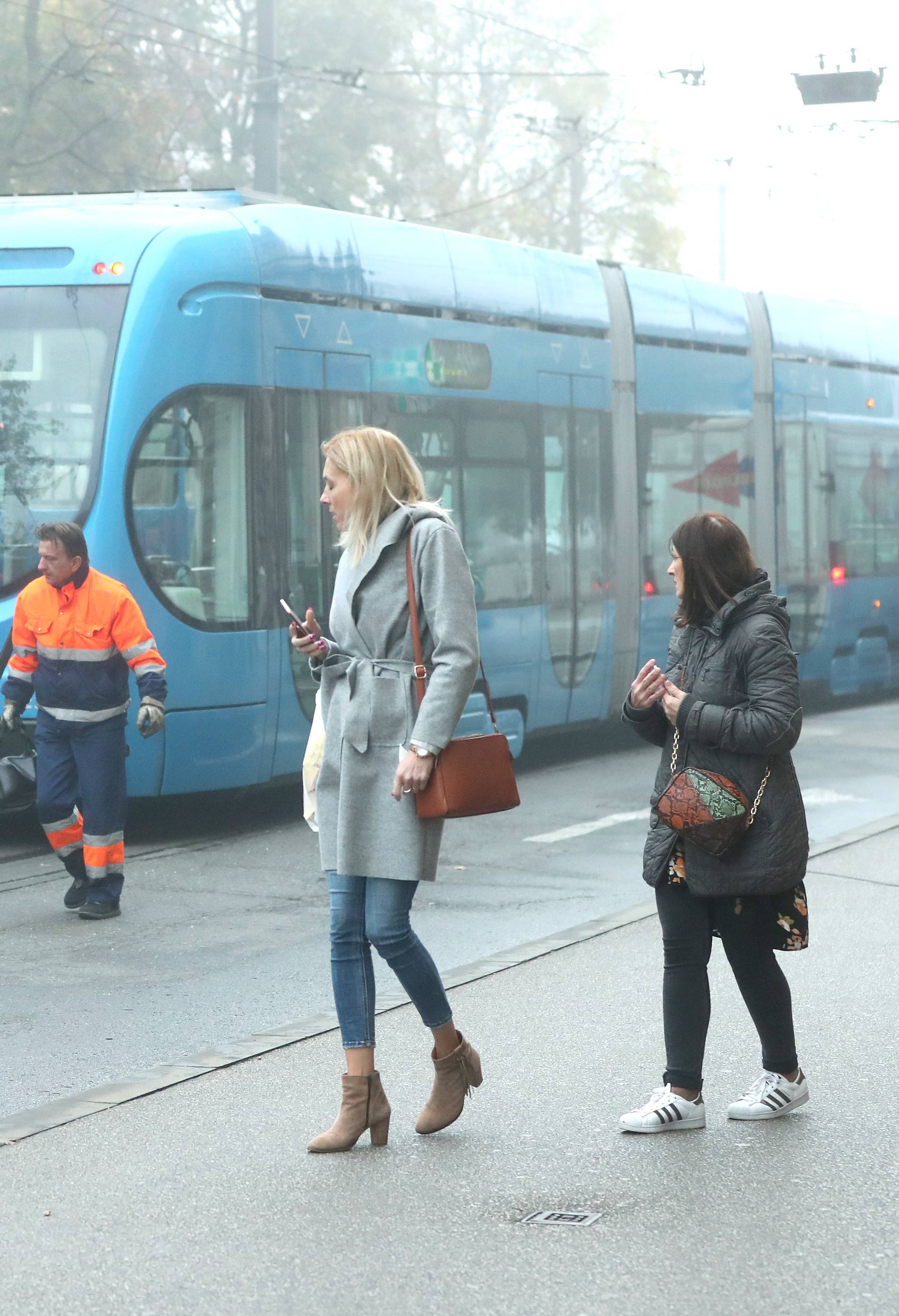 Tramvaji ne voze kroz centar: 'Trola je pala i sve je puknulo'