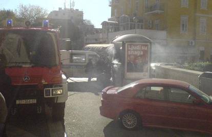 Split: Požar na kontejneru ugrozio izborne plakate