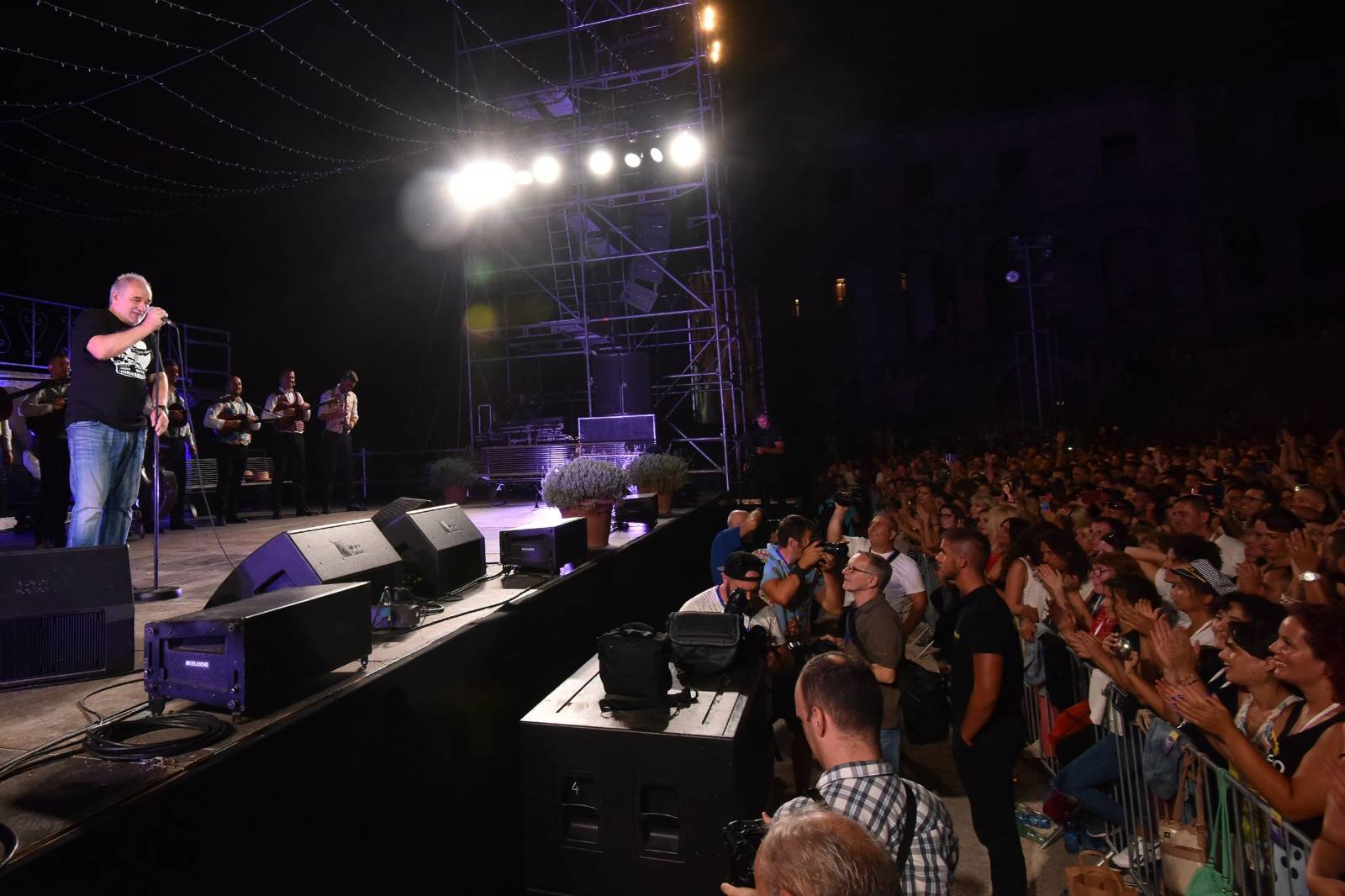 ÄorÄe BalaÅ¡eviÄ odrÅ¾ao koncert u prepunoj pulskoj Areni