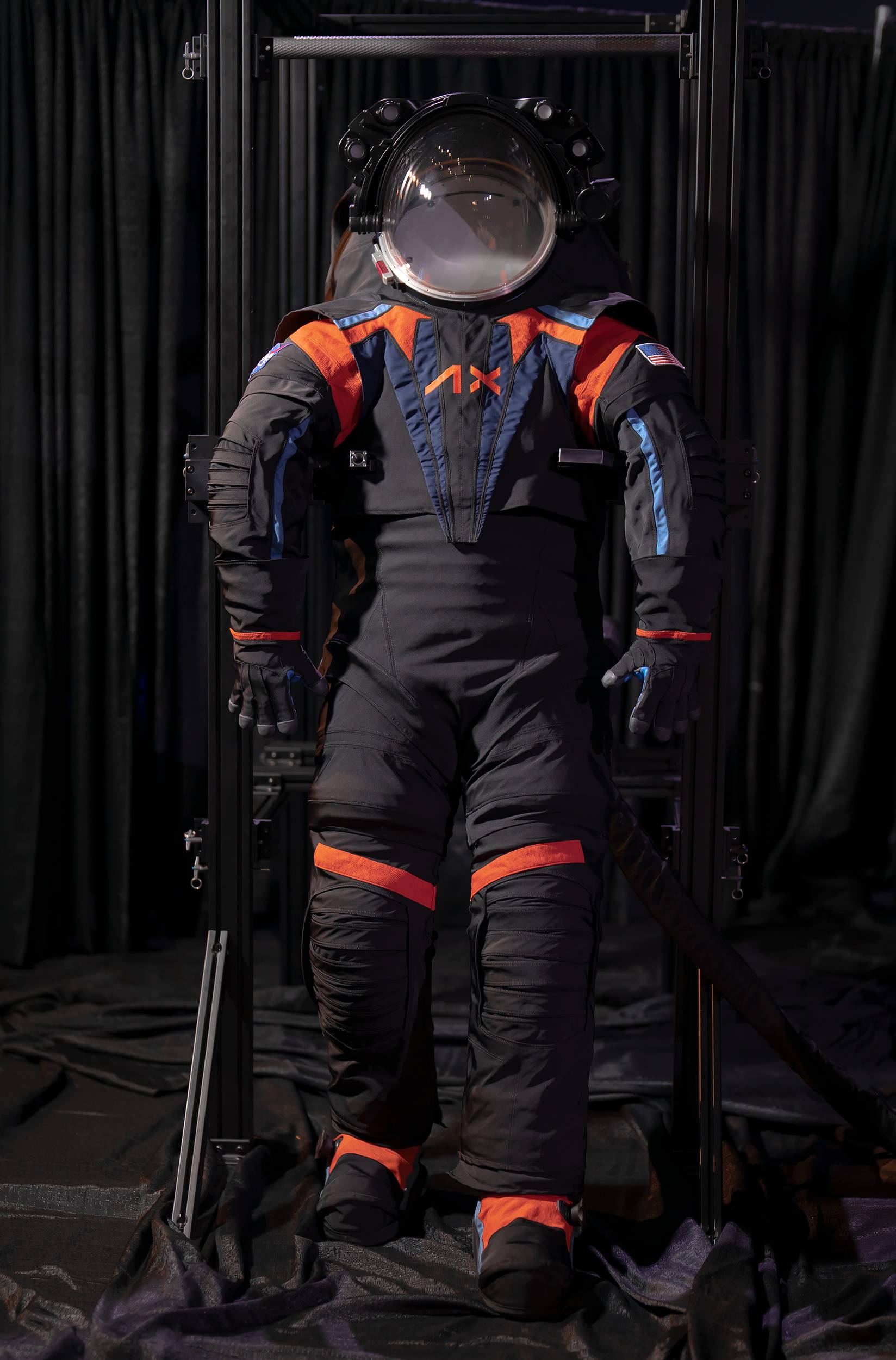 Ovo su nova odijela u kojima će astronauti NASA-e ići na Mjesec