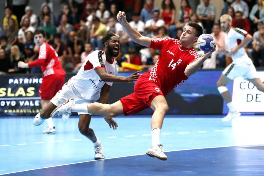 Pa valjda nas ne čeka još 10 godina francuskog prokletstva