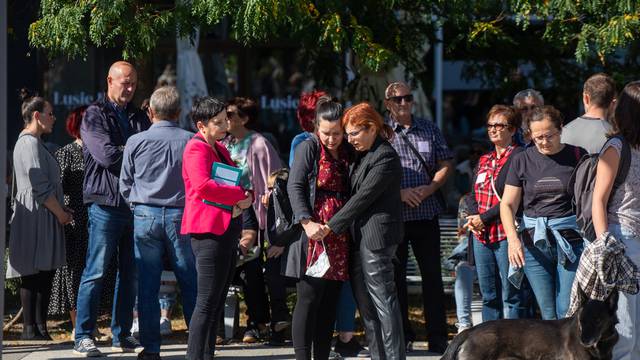 Osijek: Održano mirno okupljanje  povodom ubojstva studentice Miheale Berak