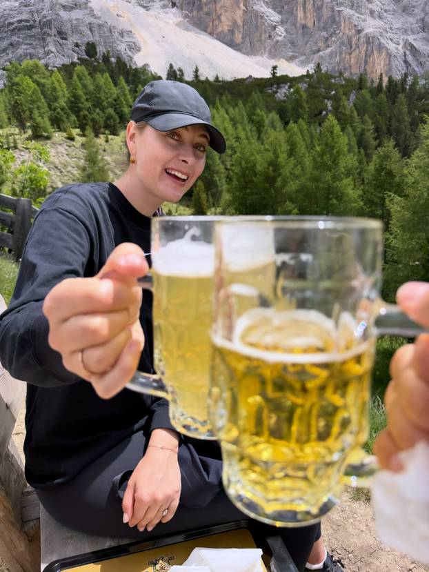FOTO Šarapova oduševila figurom. Vratila se na svoje omiljeno mjesto za odmor