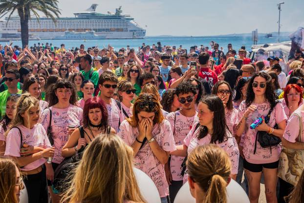 Split: Grad Split i gradonačelnik Šuta organizirali po prvi put okupljanje maturanata na Rivi