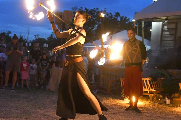 Koprivnica: Vatroshow na Renesansnom festivalu