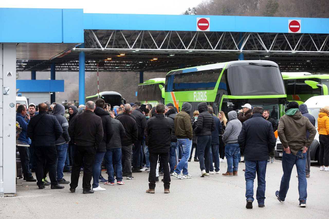 Macelj: Po putnika stigla Hitna, žalio se na visoku temperaturu