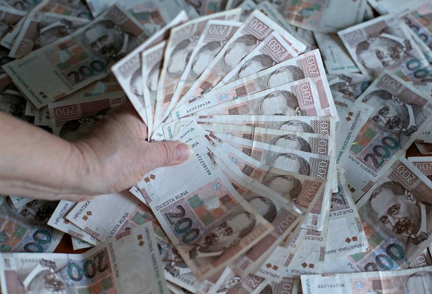 Deficit državnog proračuna u 2016. i više nego prepolovljen