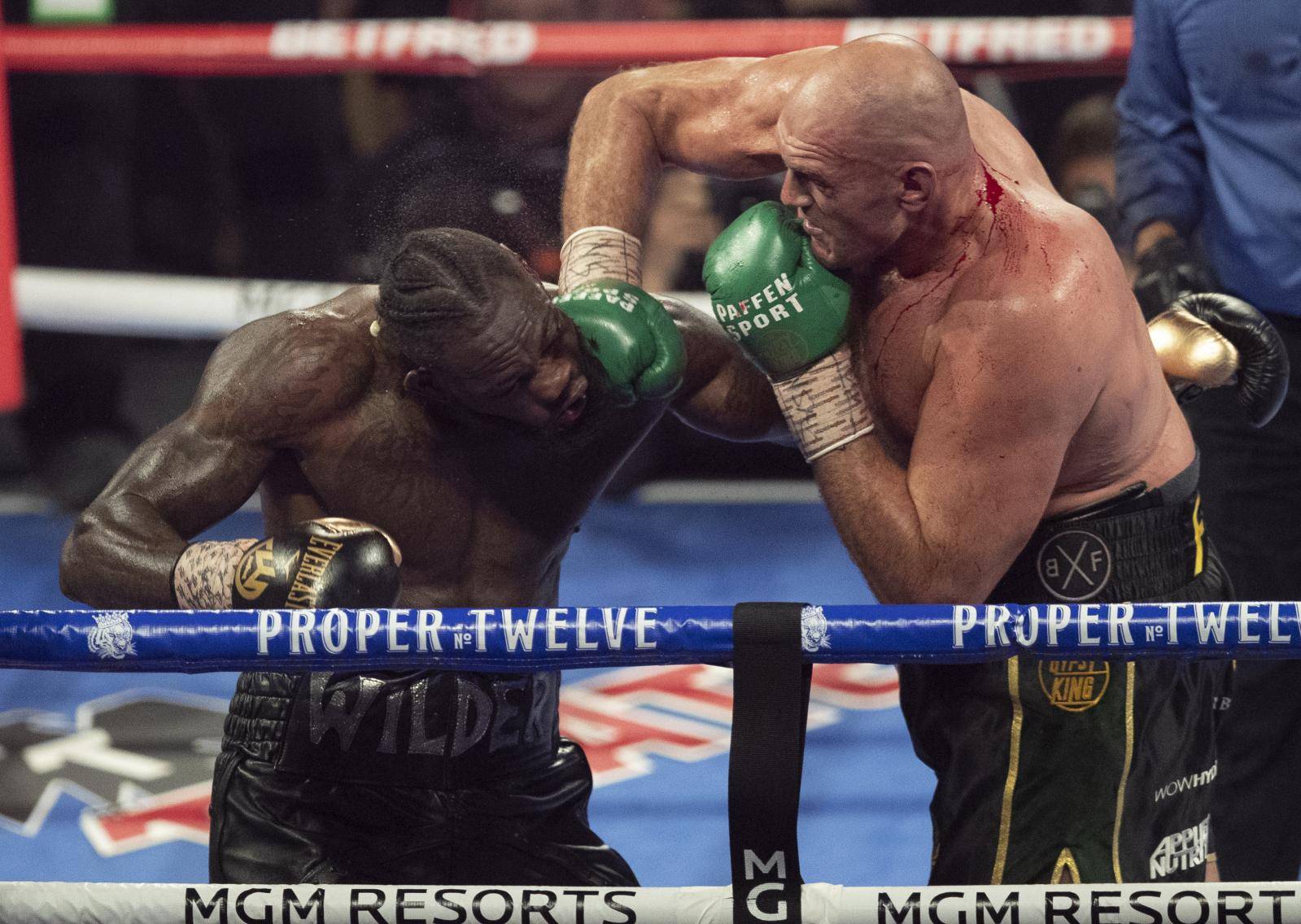 Deontay Wilder v Tyson Fury