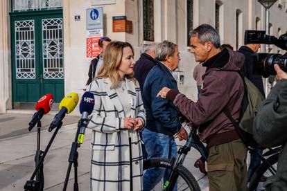 FOTO Prozivanja, nove optužbe i niz prepucavanja: Ovako su dan  proveli predsjednički kandidati