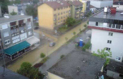 Led i kiša opet pogodili Sisak, centar Zaboka je pod vodom