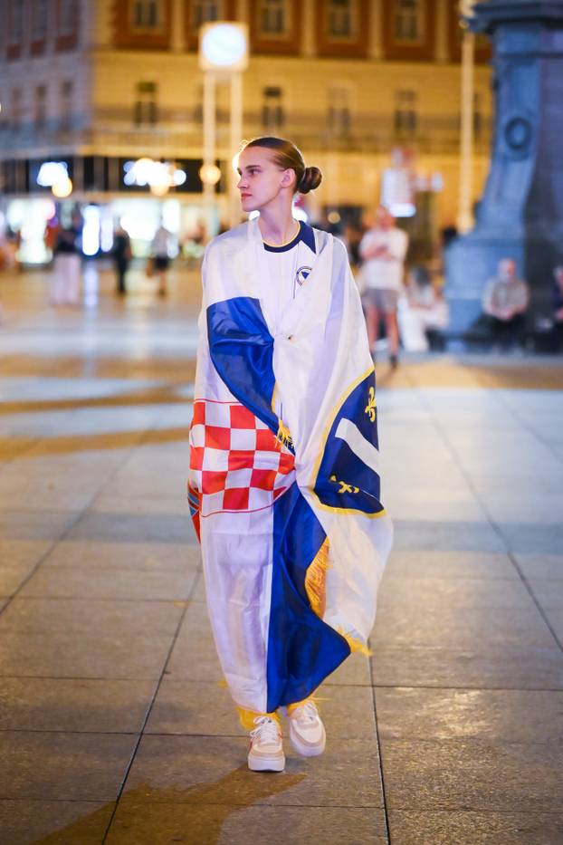 Kandidatkinja za Miss fotogeničnosti BiH pratila je utakmicu svoje reprezentacije u Zagrebu