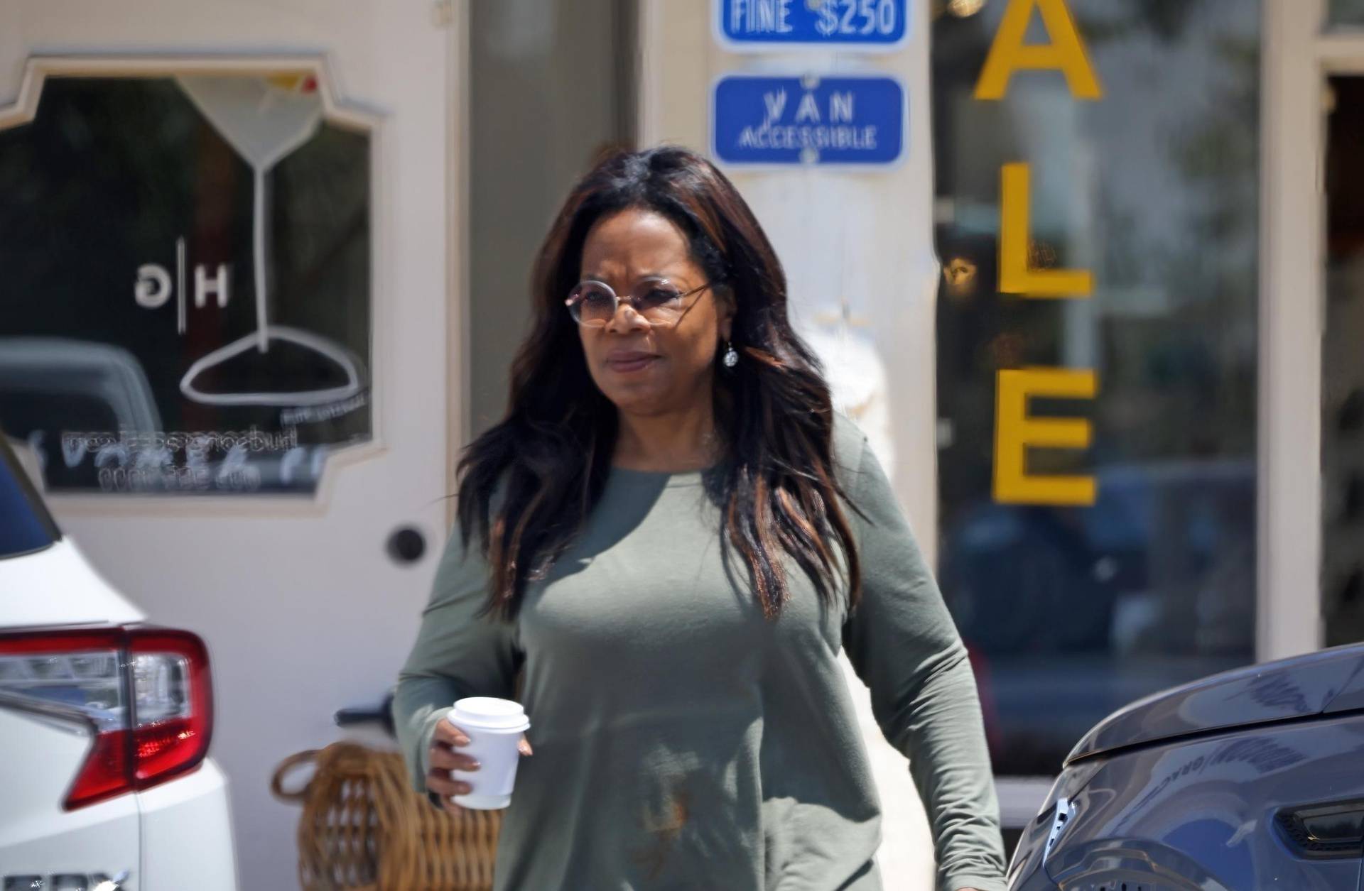 *EXCLUSIVE* Oprah Winfrey and Maria Shriver hit the gym and check business projects in Santa Barbara* *WEB MUST CALL FOR PRICING**