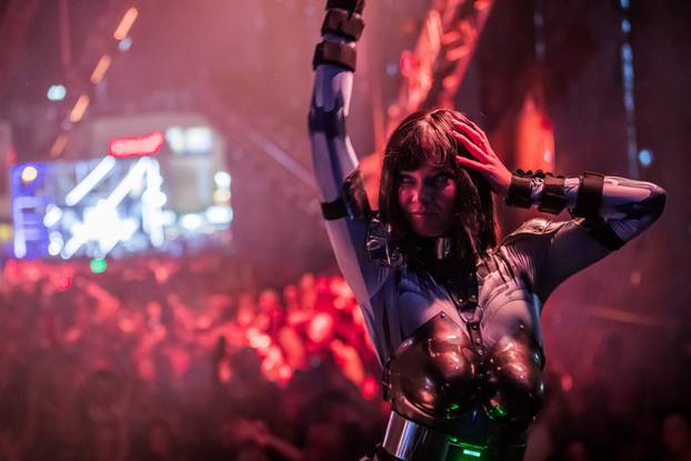 Split - Treca Vecer Ultra Festivala. DJ  Adam Beyer & Mau P