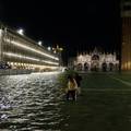 Uzbuna i dalje traje: Venecija se priprema za novi plimni val