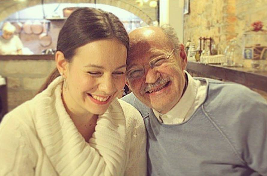 Mustafa snima seriju, bolje mu je nakon odlaska na zračenje...