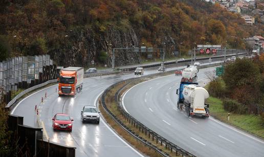 HAK: Zbog olujnog vjetra A6 otvorena samo za osobna vozila