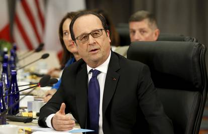 Francois Hollande: Militantna prijetnja Europi jača no ikad
