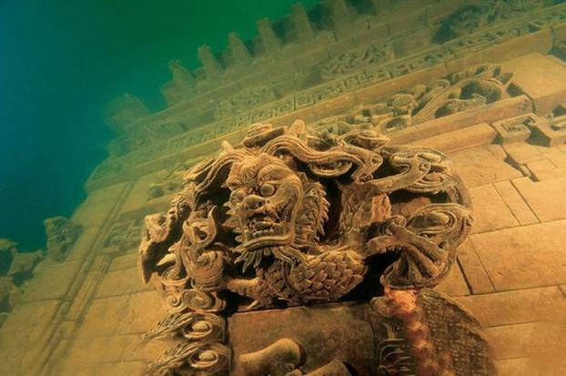 FOTO Gradovi pod morem: Evo kako izgledaju  podvodne ruševine koje oduzimaju dah