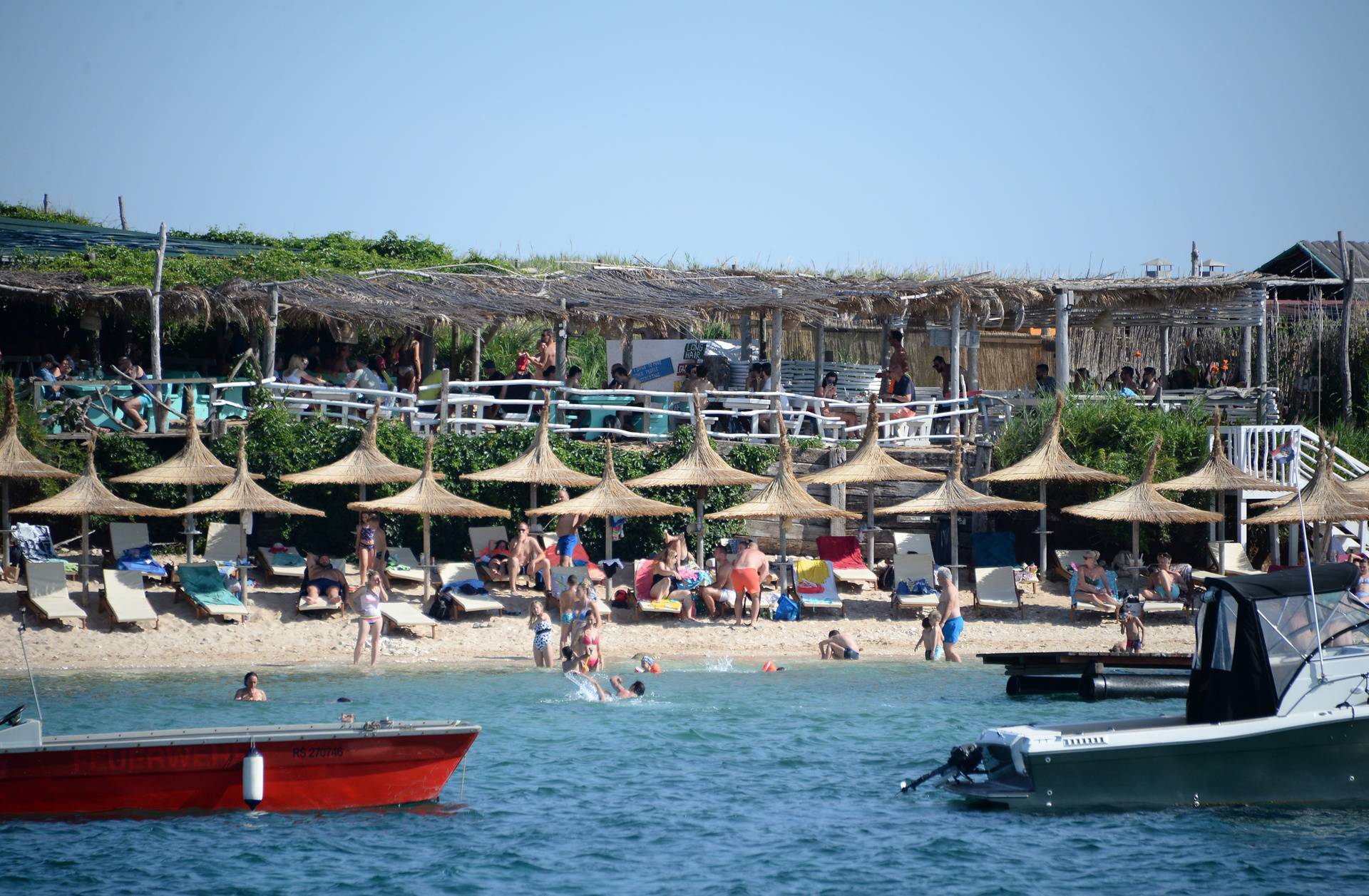 Otok Levan u medulinskom akvatoriju