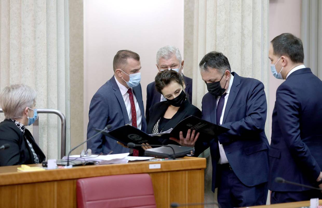U Saboru prihvatili amandmane SDP-a i HDZ-a na novi proračun