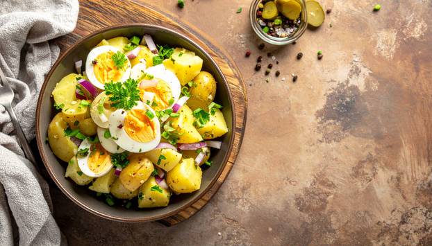 Nutricionisti savjetuju: Ovo je šest zimskih salata idealnih za ručkove i hranjive večere