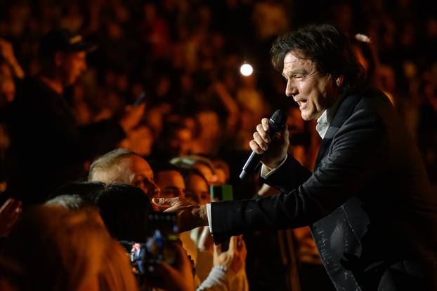 Zdravko Čolić održao je koncert u Areni Zagreb