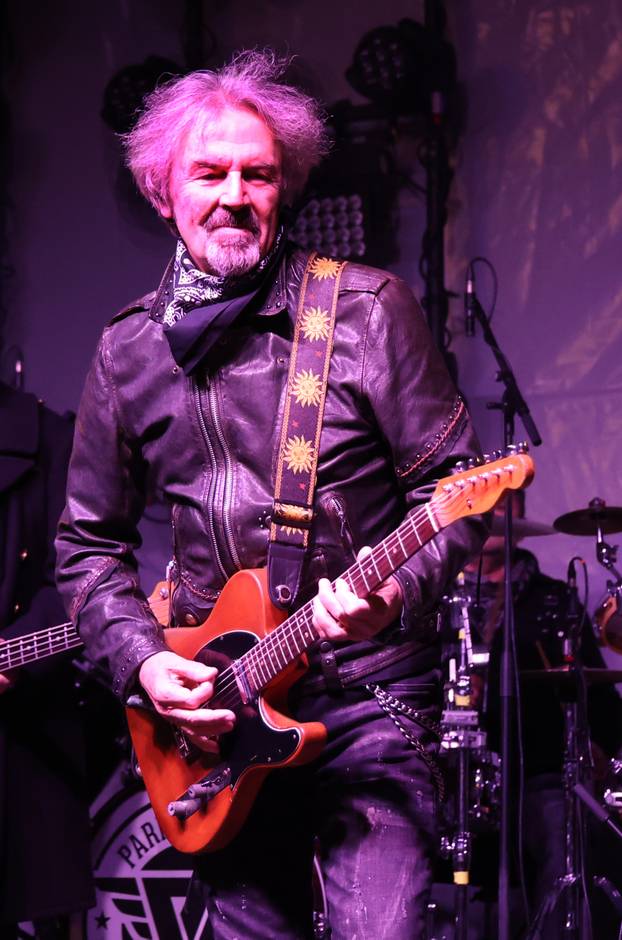 Šibenik: Šibenska Adventura zapo?ela koncertom Parnog valjka u perivoju Roberta Visianija