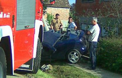 Mladić teško ozlijeđen u slijetanju auta kod Novske