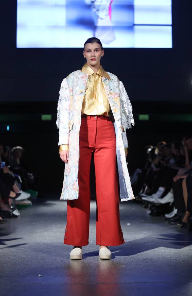 DIPMOD_10 - modna revija diplomskih kolekcija studenata Sveučilišta u Zagrebu Tekstilno-tehnološkog fakulteta