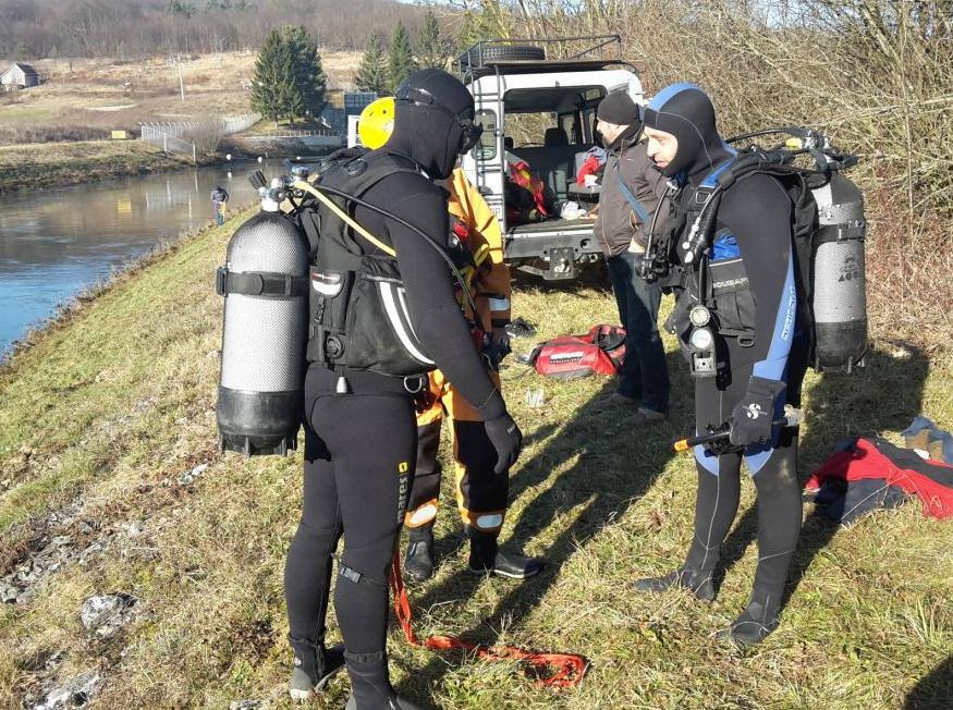 Misterij u Lici: Pronašli auto u rijeci, kraj njega je bilo tijelo