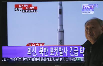 S. Koreja je uspješno lansirala raketu i poslala satelit u orbitu