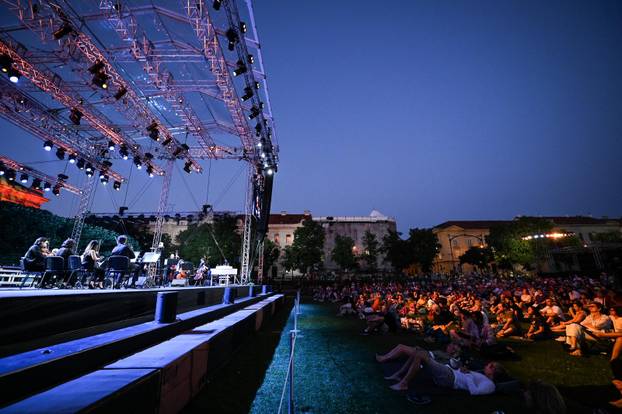 Zagreb: Zagrebački solisti, Matej Meštrović na klaviru i Borna Šercar na udaraljkama nastupili na Zagreb Classicu