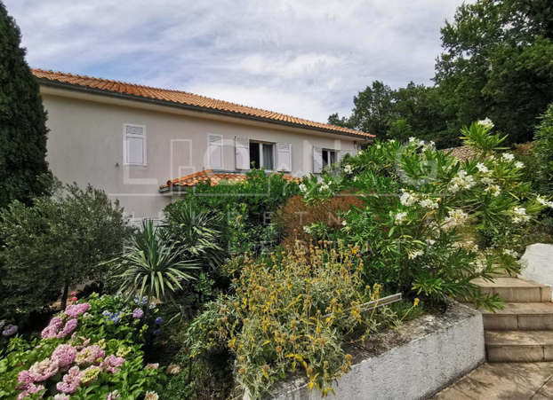 FOTO Dvije vile, jedno imanje: Je li 2,5 milijuna eura previše za luksuzni raj kod Crikvenice?