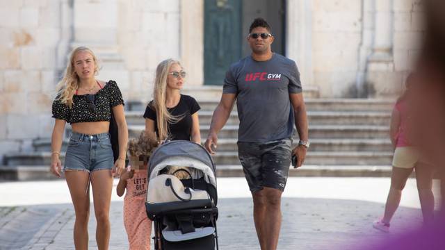 Kakva reklama! UFC zvijezda Overeem u šetnji Dubrovnikom