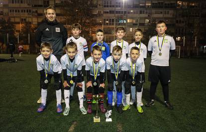 Veliki uspjeh zagrebačkog kluba na malonogometnom turniru u Sarajevu: Limači osvojili zlato