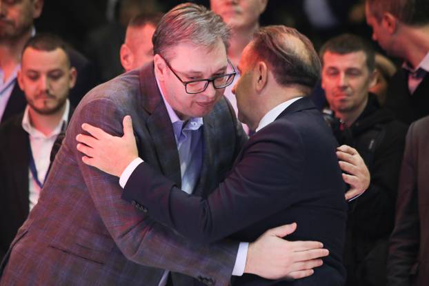 Novi Pazar: Predizborni skup Liste "Aleksandar Vu&ccaron;i&cacute; - Srbija ne sme da stane" 